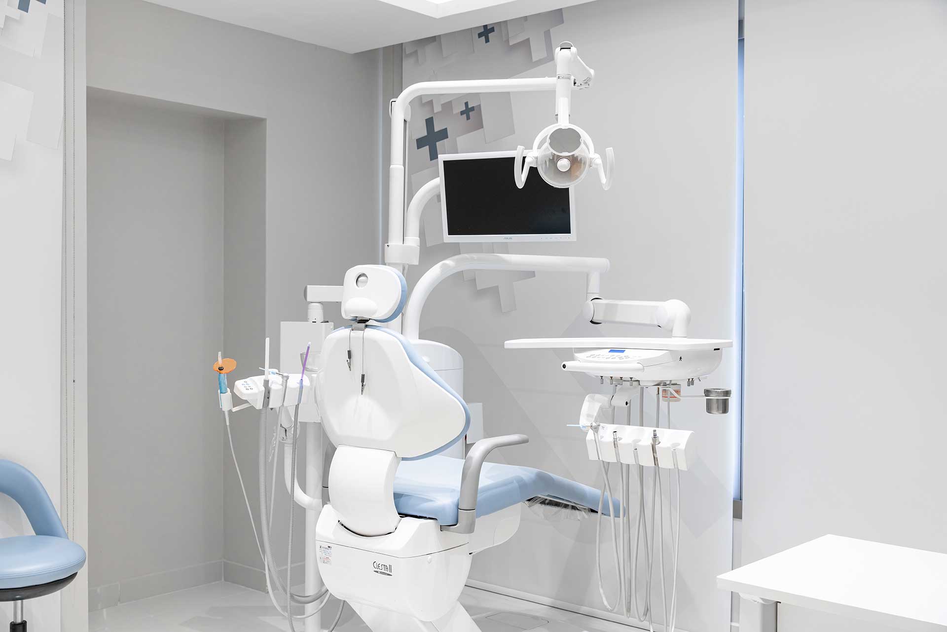 عيادة أسنان أبوظبي